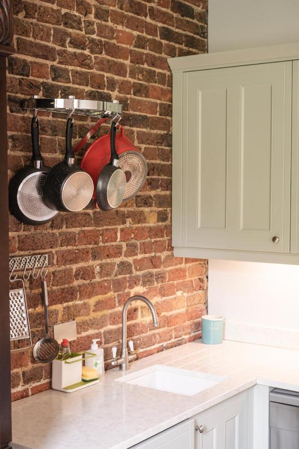 Classic Paddington 2-Bedroom Apartment London Luaran gambar