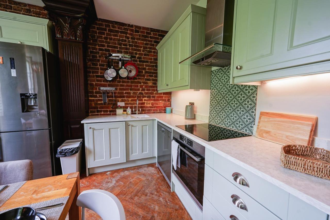 Classic Paddington 2-Bedroom Apartment London Luaran gambar